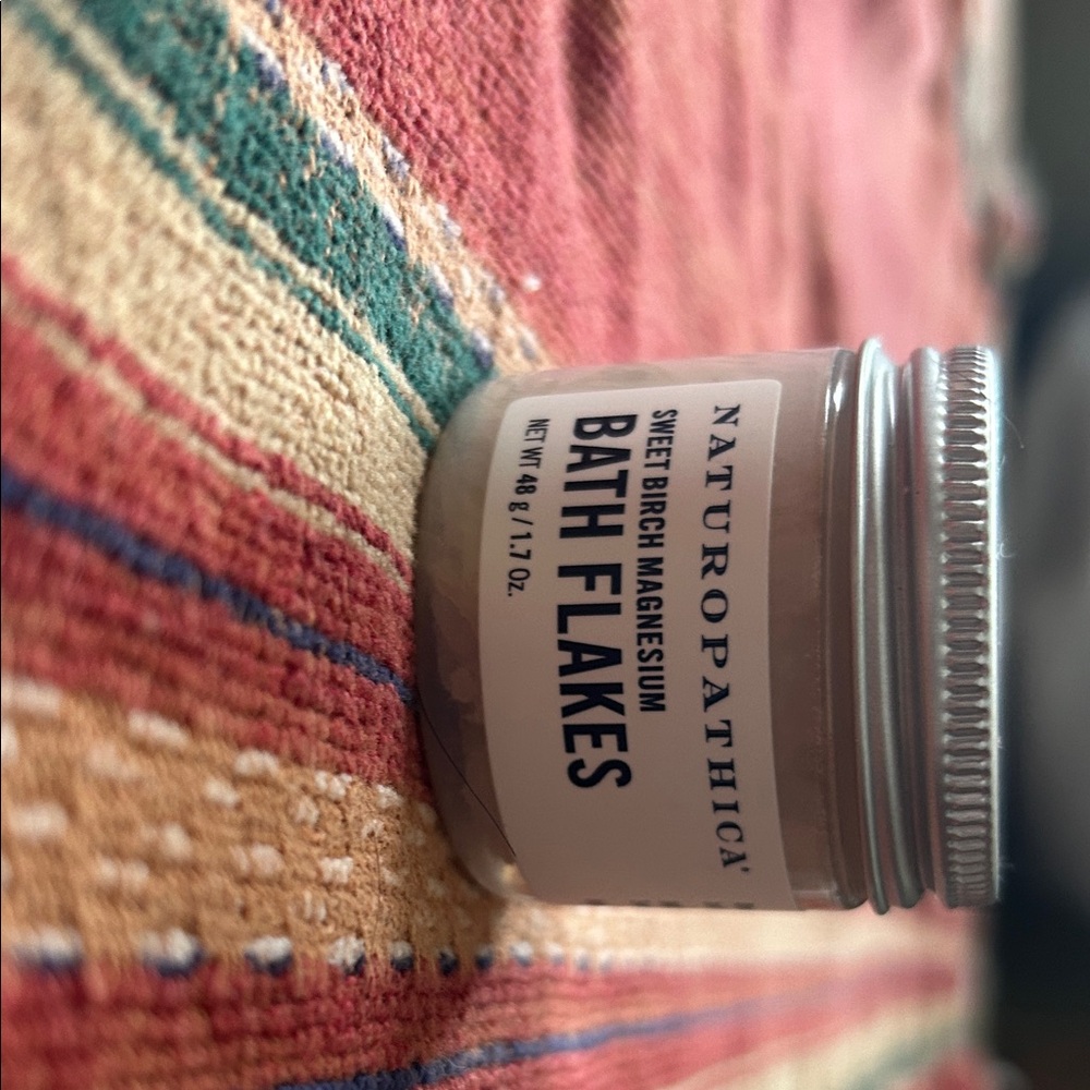 Naturopathica Sweet Birch Magnesium Bath Flakes - Cream